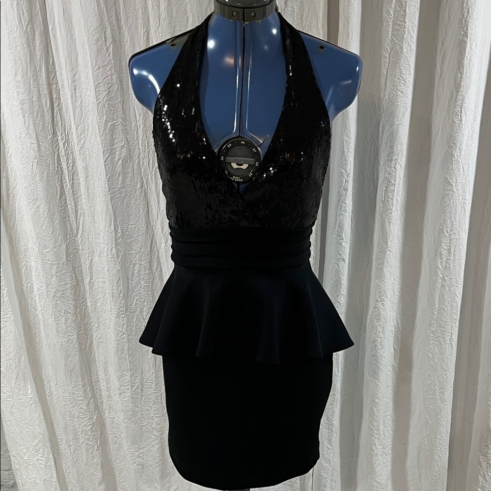 Elegant Black Sequin Halter Dress